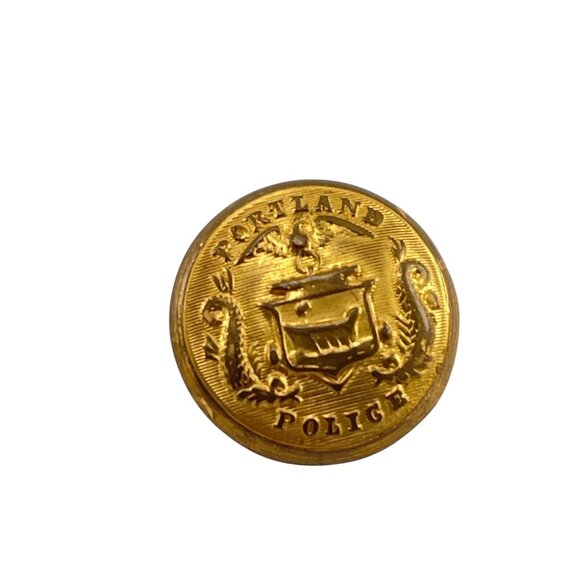 Antique Portland Police Brass Uniform Button - Picture 6 of 7